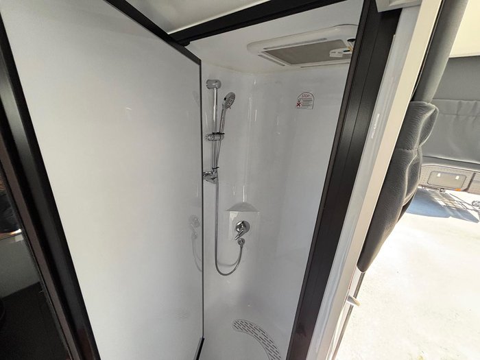 2025 JB Caravans Dirt Road Xtreme Rear Door Club Lounge