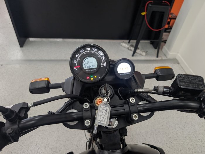 2022 Royal Enfield 2022 Royal Enfield 411CC SCRAM BLAZING BLACK