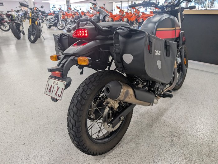 2022 Royal Enfield 2022 Royal Enfield 411CC SCRAM BLAZING BLACK