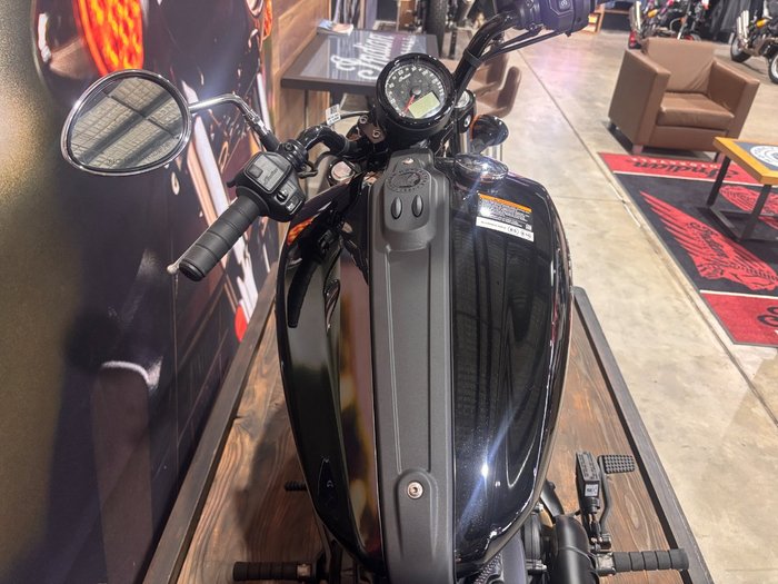 2025 Indian 2025 Indian 1250CC SCOUT BOBBER BLACK