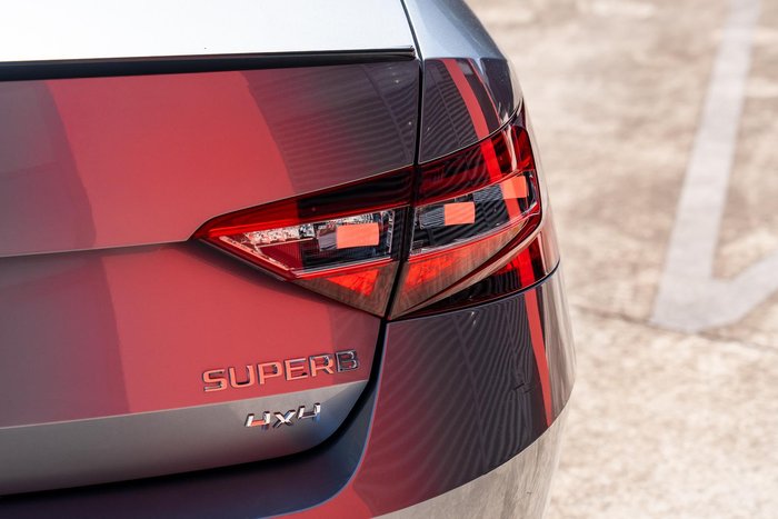 2019 SKODA Superb 206TSI SportLine NP MY19 4X4 Constant Business Grey