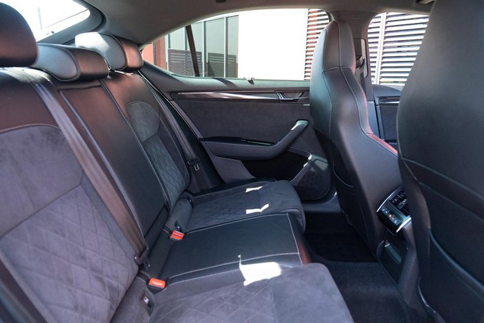 2019 SKODA Superb 206TSI SportLine NP MY19 4X4 Constant Business Grey