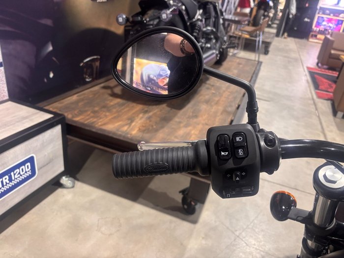 2024 Indian CHIEF DARK HORSE BLACK