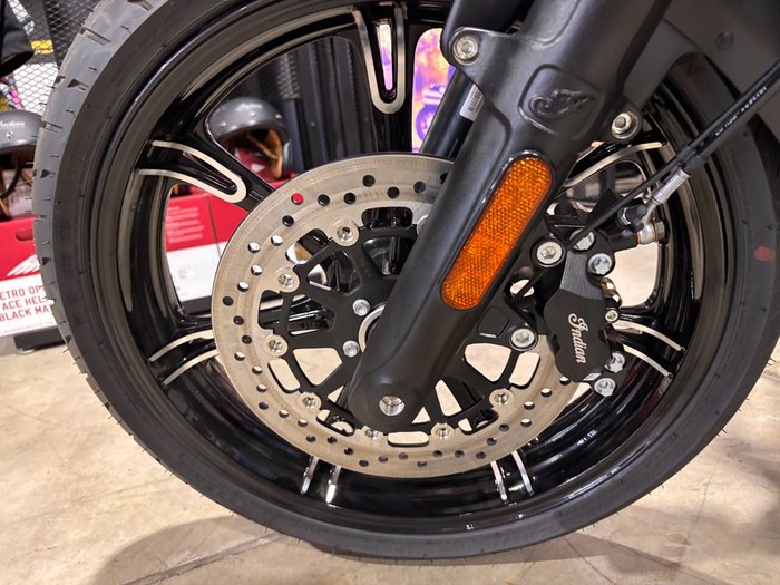 2024 Indian CHIEF DARK HORSE BLACK