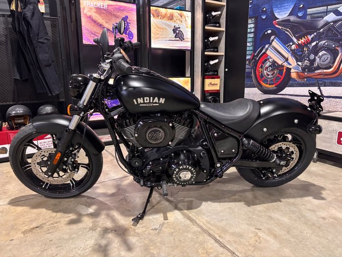 2024 Indian CHIEF DARK HORSE BLACK