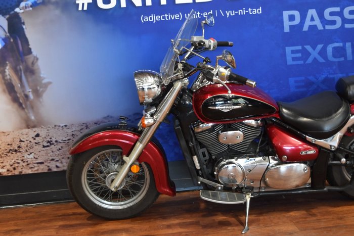 2006 Suzuki VL800 (BOULEVARD C50) Red