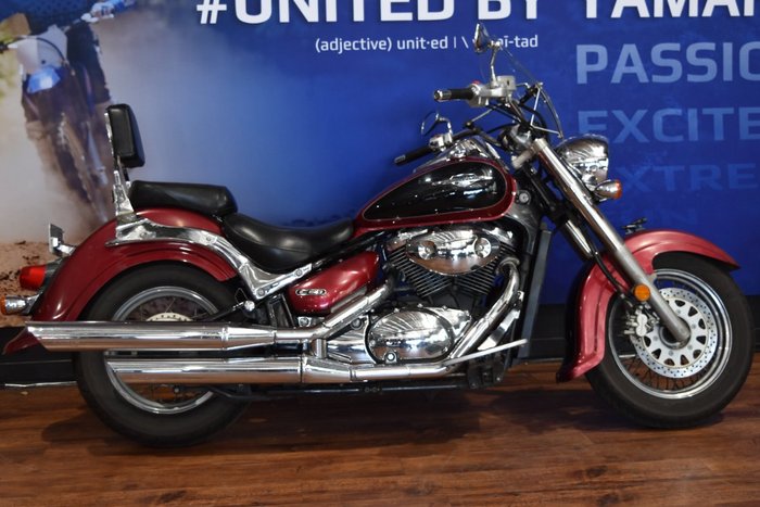 2006 Suzuki VL800 (BOULEVARD C50) Red