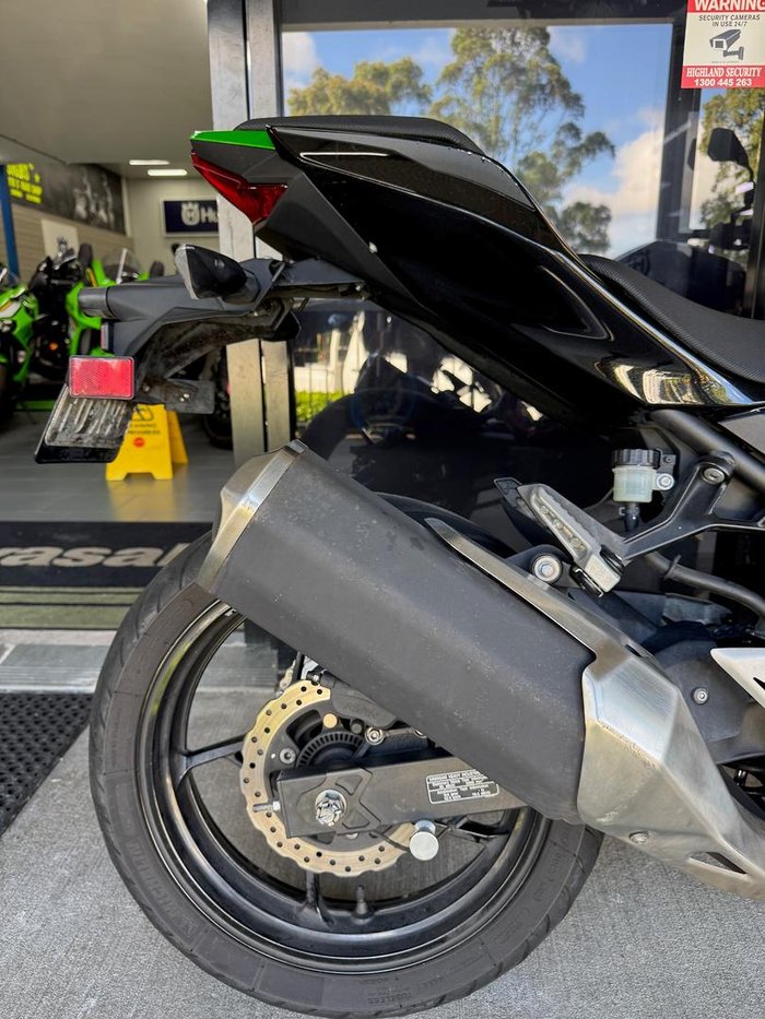 2022 Kawasaki Z400 Z 400 Green