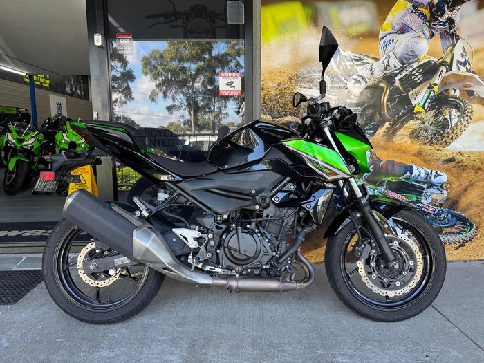 2022 Kawasaki Z400 Z 400 Green