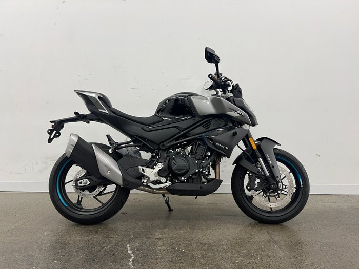 2024 CFMOTO 450 NK NEBULA BLACK