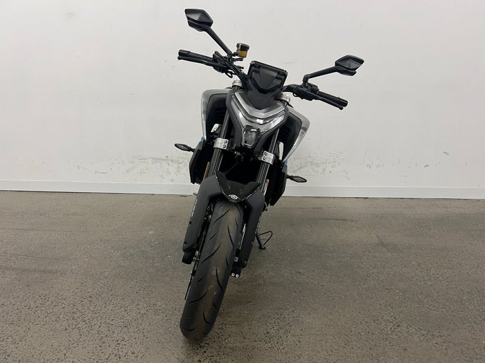2024 CFMOTO 450 NK NEBULA BLACK