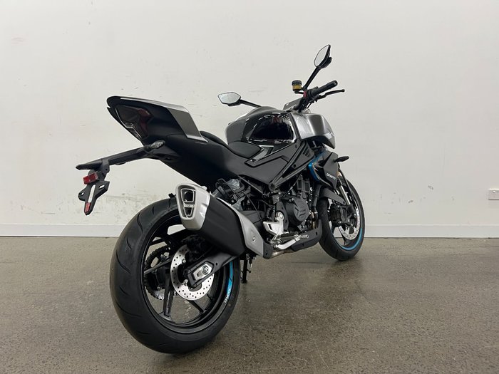 2024 CFMOTO 450 NK NEBULA BLACK