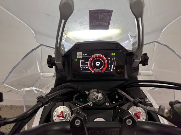 2023 CFMOTO 650MT ABS NEBULA WHITE