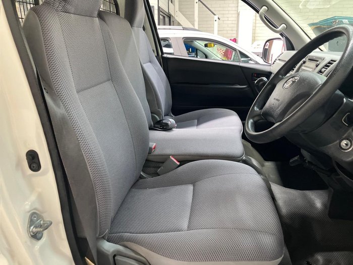 2010 Toyota Hiace TRH201R MY10 French Vanilla