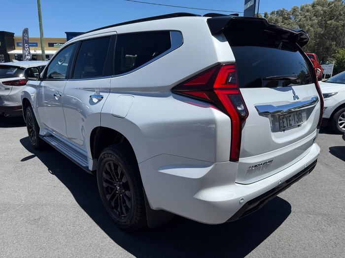 2022 Mitsubishi Pajero Sport GSR