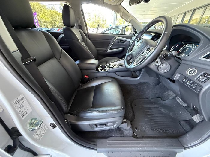 2022 Mitsubishi Pajero Sport GSR