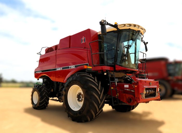 2019 CASE IH 7150 Combine Harvester (Class Vii)
