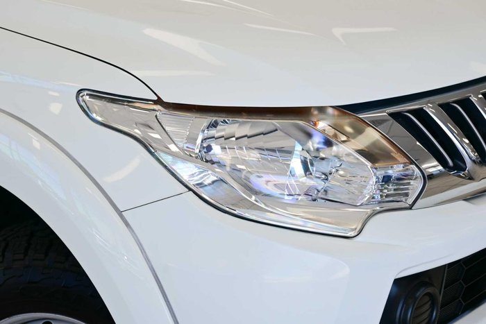 2015 Mitsubishi Triton GLX