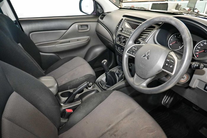 2015 Mitsubishi Triton GLX