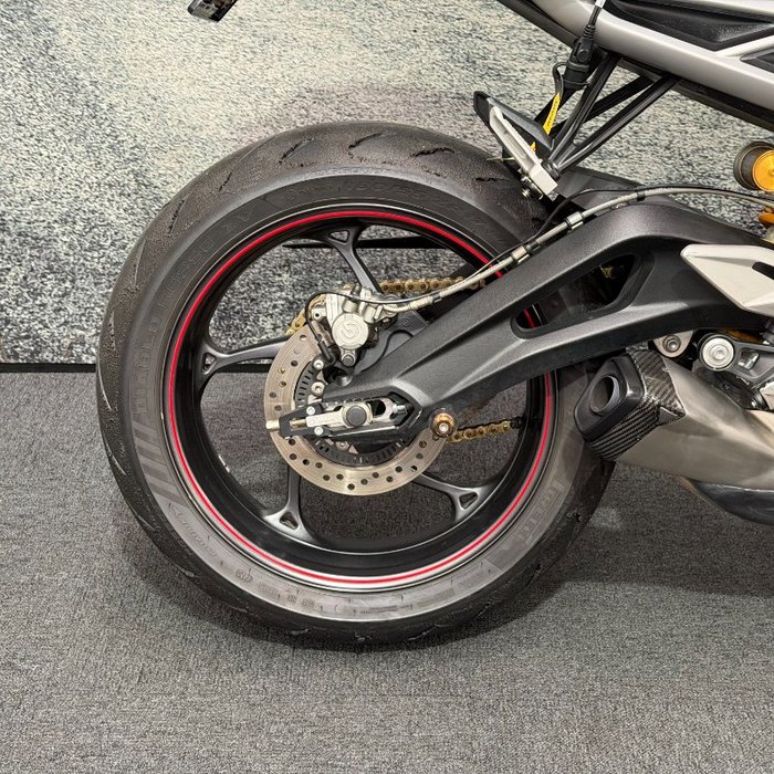 2021 Triumph 2021 TRIUMPH 675CC DAYTONA 675 SPORTS GREY/RED