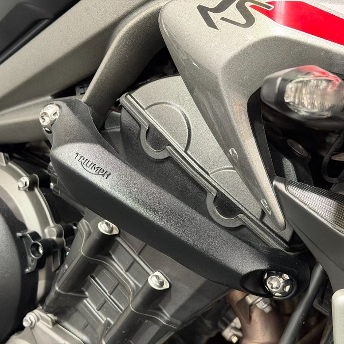 2021 Triumph 2021 TRIUMPH 675CC DAYTONA 675 SPORTS GREY/RED