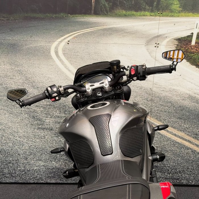 2021 Triumph 2021 TRIUMPH 675CC DAYTONA 675 SPORTS GREY/RED