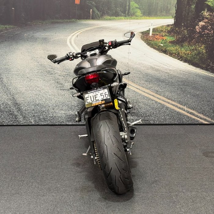 2021 Triumph 2021 TRIUMPH 675CC DAYTONA 675 SPORTS GREY/RED