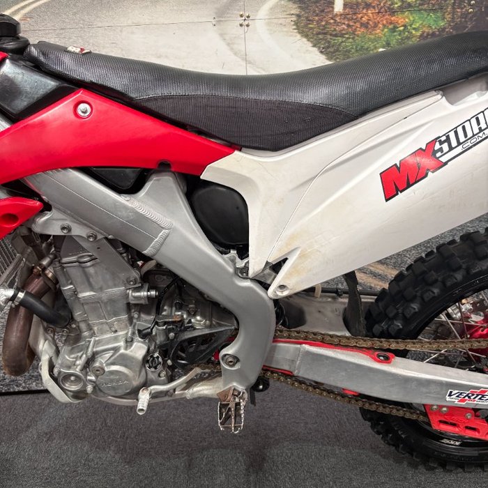 2011 Honda CRF450R Red