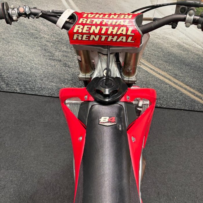 2011 Honda CRF450R Red