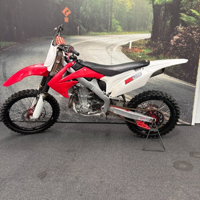 2011 Honda CRF450R Red