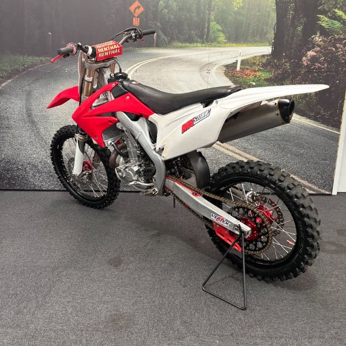 2011 Honda CRF450R Red