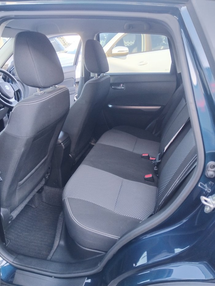 2023 Suzuki Vitara (No Badge)