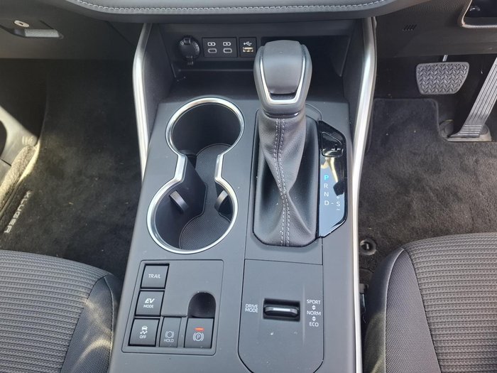 2025 Toyota Kluger GX