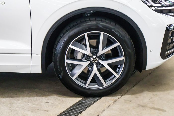 2025 Volkswagen Touareg 210TDI Elegance RC MY25 Four Wheel Drive Pure White