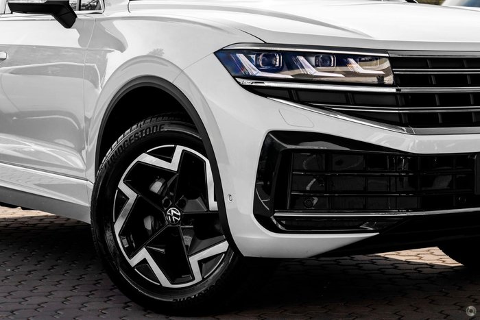 2025 Volkswagen Touareg 210TDI Elegance RC MY25 Four Wheel Drive Pure White