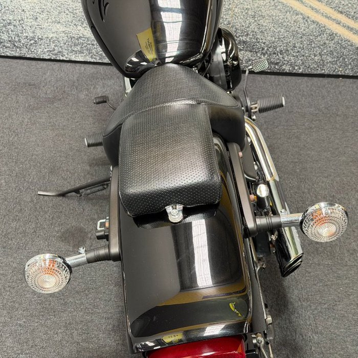 2018 Yamaha XVS650 V-STAR CUSTOM Black