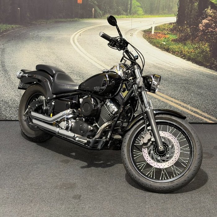 2018 Yamaha XVS650 V-STAR CUSTOM Black
