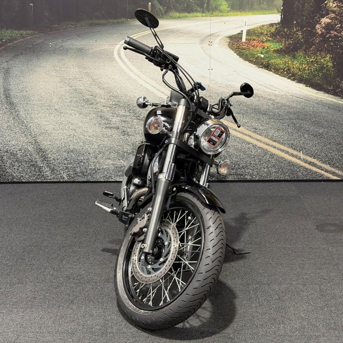 2018 Yamaha XVS650 V-STAR CUSTOM Black