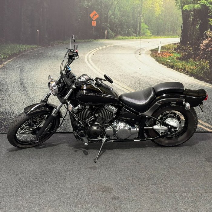 2018 Yamaha XVS650 V-STAR CUSTOM Black