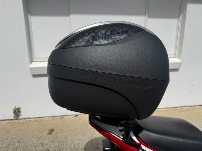 2012 Honda CB400 RED