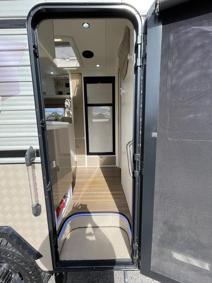 2018 Masterpiece Optimum 208