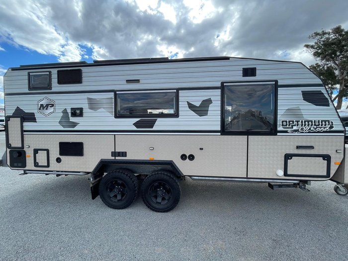 2018 Masterpiece Optimum 208