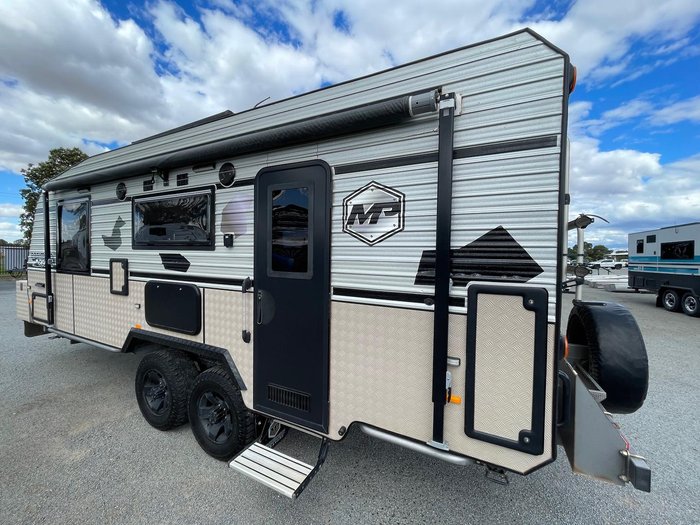 2018 Masterpiece Optimum 208