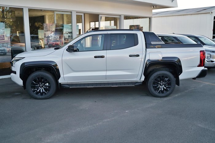2024 Mitsubishi Triton GSR