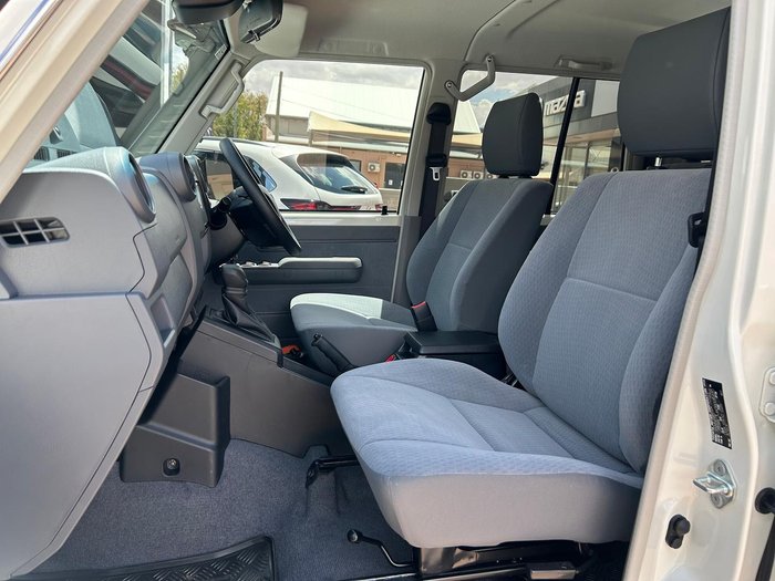 2025 Toyota Landcruiser GXL GDJL79R 4X4 Dual Range French Vanilla