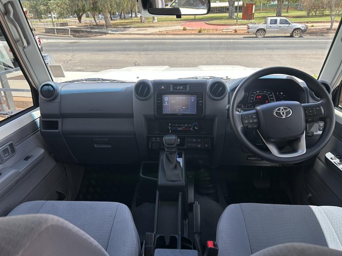 2025 Toyota Landcruiser GXL