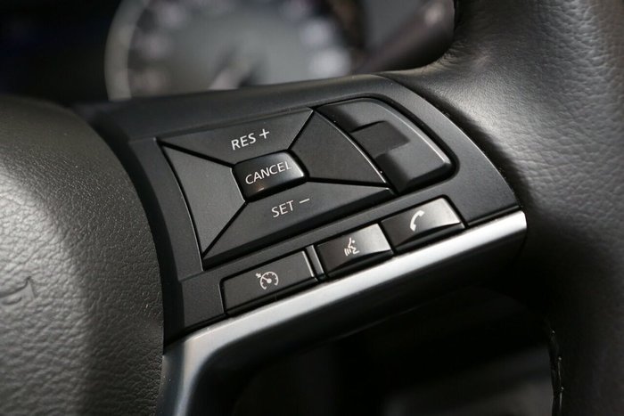 2023 Nissan Navara ST-X