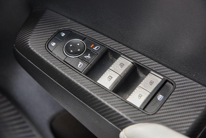 2023 Mitsubishi Outlander Exceed