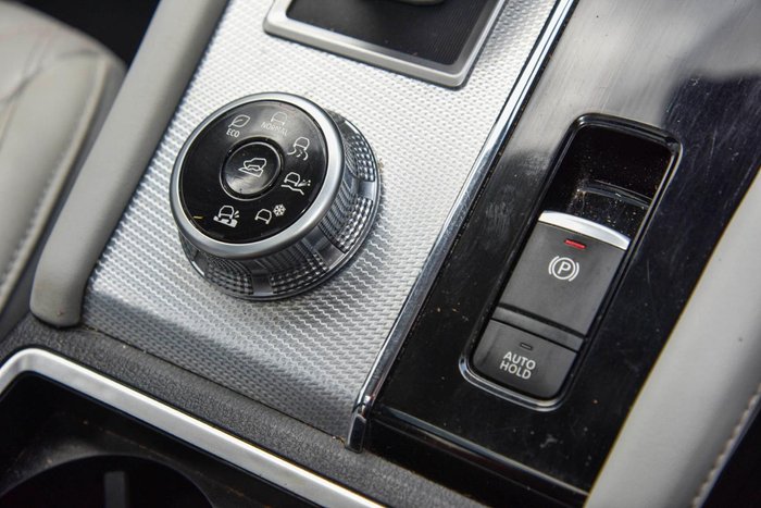 2023 Mitsubishi Outlander Exceed