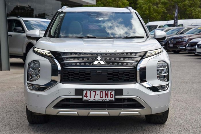 2023 Mitsubishi Outlander Exceed